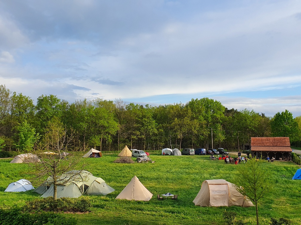 http://www.erikrombouts.be/Kluizerdijk/kampweekend.jpg